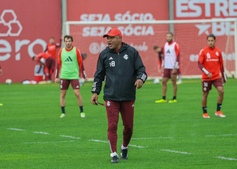 Invicto há quatro jogos, Roger Machado busca consolidar o bom momento colorado