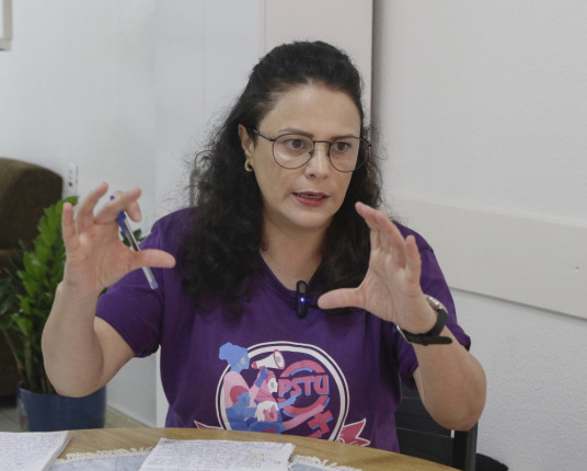 Fabiana Sanguiné quer governar junto aos conselhos populares