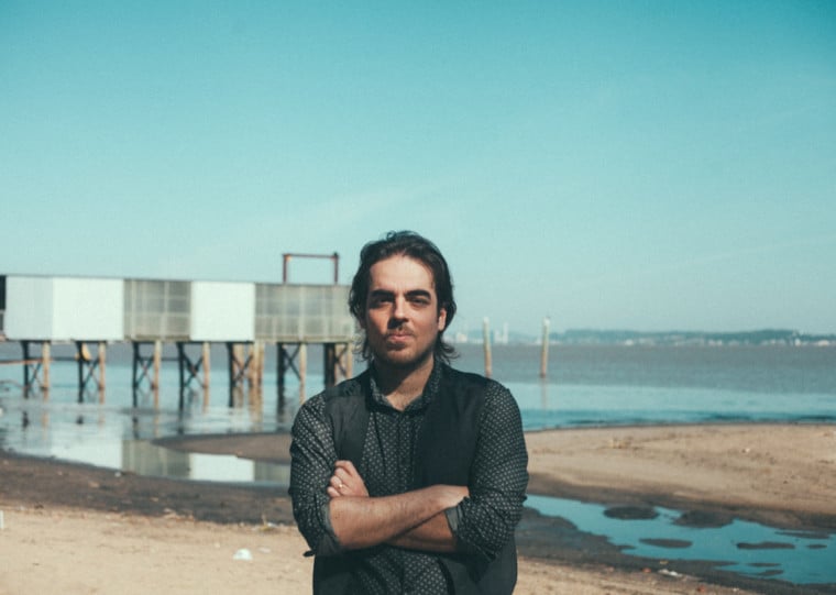 O gaúcho Diego Lopes sobe ao palco para homenagear Paul McCartney na quinta-feira (20)