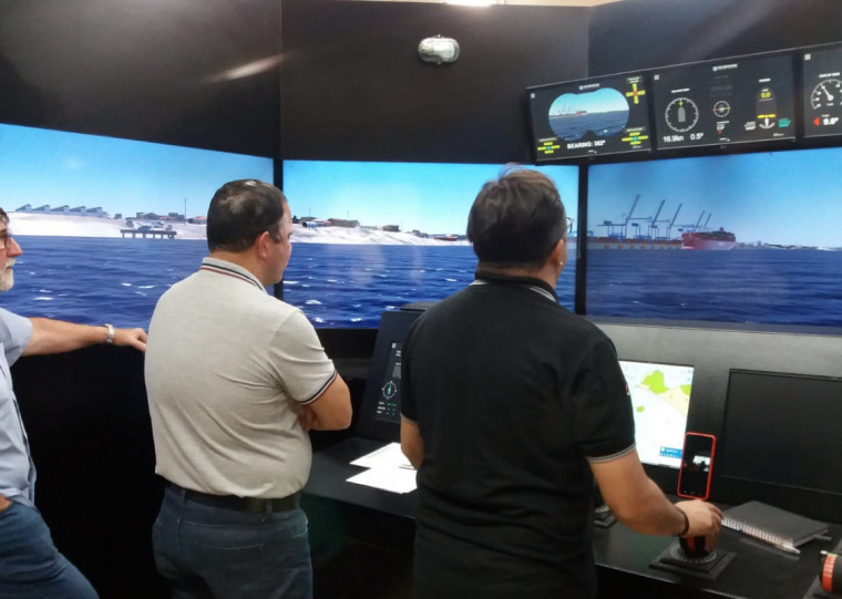 Sistema de monitoramento ajuda a dar segurança para navegação no Porto de Rio Grande