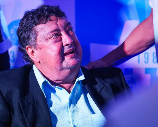 Morre César, autor do gol do título da Libertadores do Grêmio em 1983