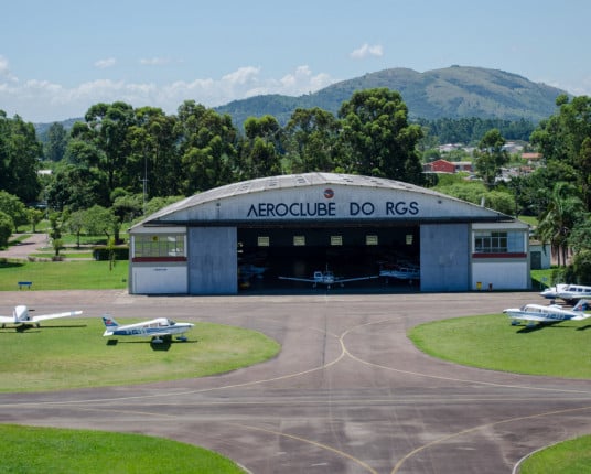 Aeroclube do RS busca investimentos para operar voos maiores e noturnos