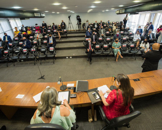 Composição da Câmara Municipal mudou 27,7% ao longo da legislatura