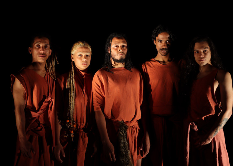 Cães realiza sessão nesta quarta-feira (25) no Teatro Oficina Olga Reverbel
