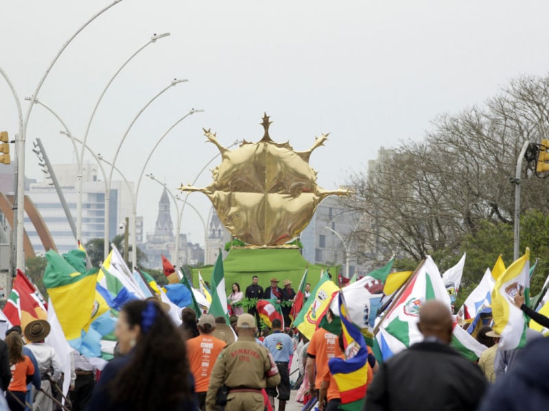 Desfile Farroupilha, neste domingo, causa alterações no trânsito em Porto Alegre