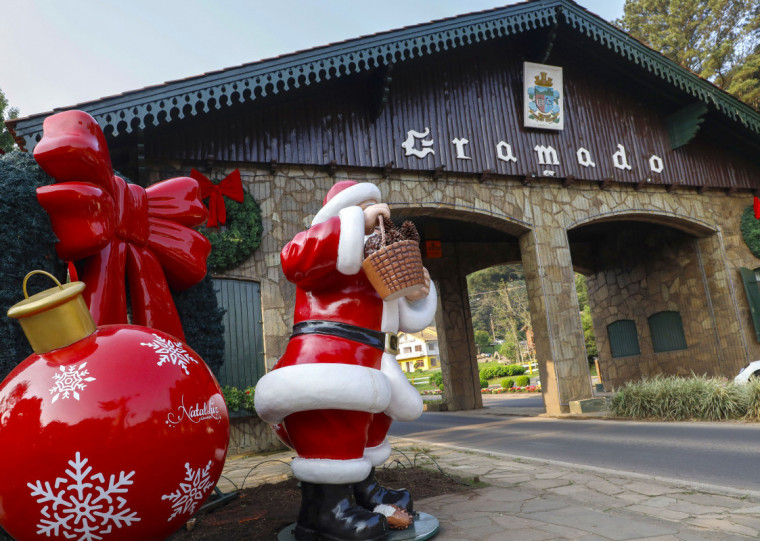 O Natal Luz, que atrai milhares de turistas, impulsiona abertura de vagas de trabalho