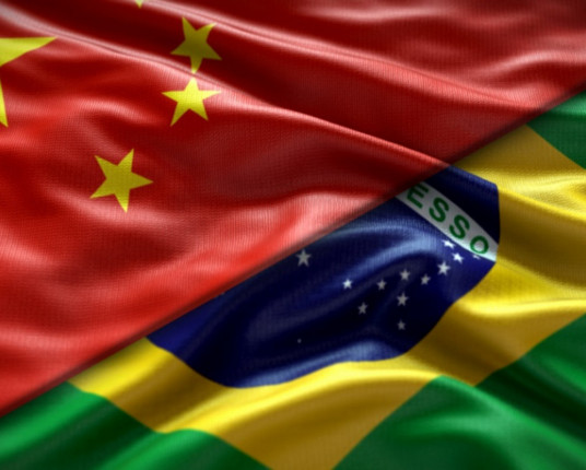 Brasil pode perder R$ 500 bilhões em investimentos com 'tsunami chinês'