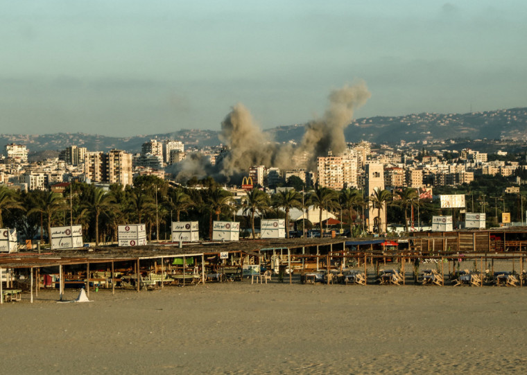 Pelo menos 15 pessoas foram vitimadas por novas incursões israelenses nesta quarta (25)