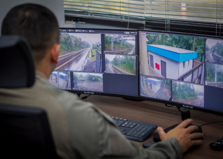 Equipamentos estão juntos aos pórticos de pedágio free flow para ampliar o cercamento eletrônico