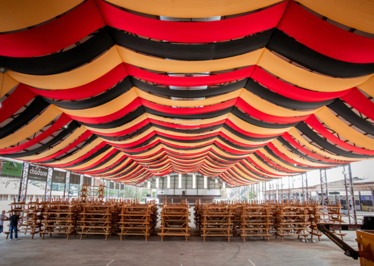 Decora&ccedil;&atilde;o teve como principal inspira&ccedil;&atilde;o os pavilh&otilde;es da Oktoberfest de Munique