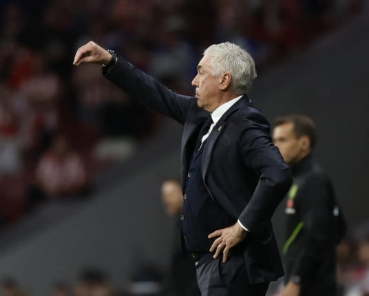 Ancelotti quebra recorde e se torna o técnico com mais títulos no Real