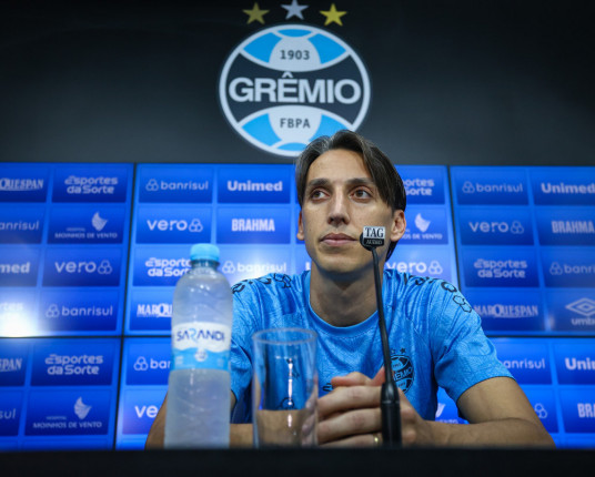 Após 11 anos de serviços ao Grêmio, Geromel anuncia aposentadoria ao final do ano