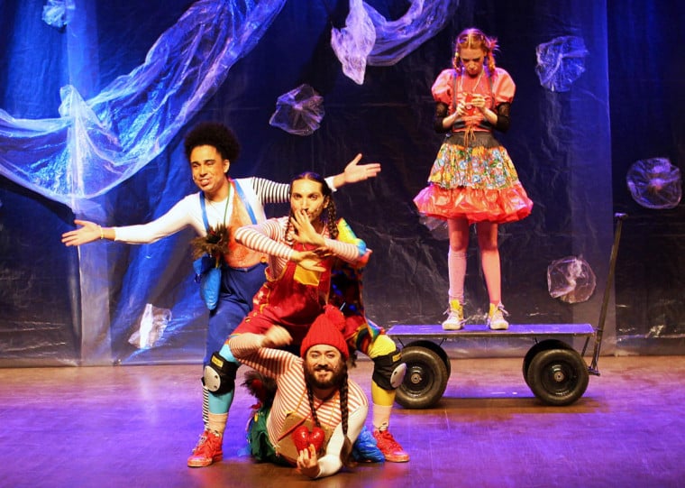 O espetáculo será apresentado nesta sexta (4) e sábado (5), às 15h, no Teatro Glênio Peres