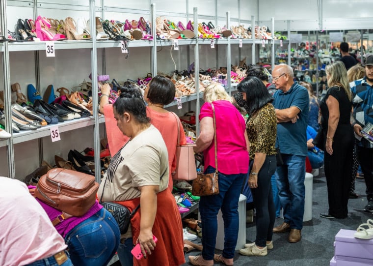 Com cerca de 200 expositores na Fenac, organização espera a circulação de 70 mil pessoas até 13 de outubro