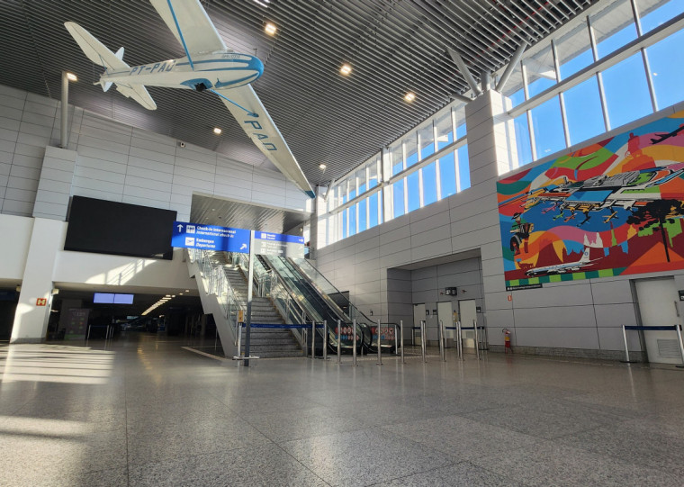 Área do check-in doméstico está fechada desde maio devido aos impactos da enchente