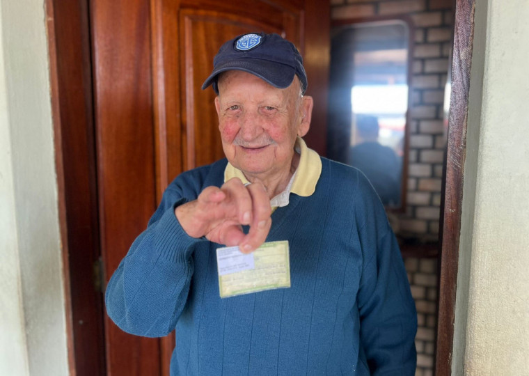 Germano Saraiva Costa, de 92 anos, exalta a importância de participar da eleição