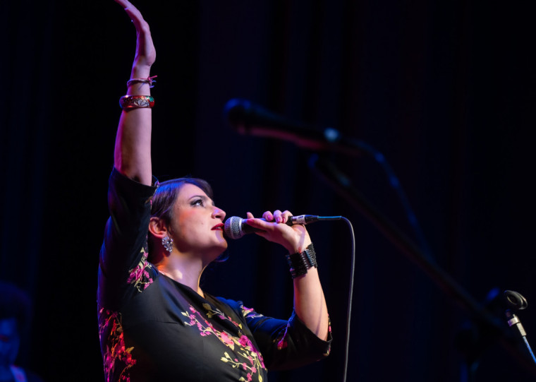 Cantora interpreta canÃ§Ãµes de amor e desamor nesta quinta (10) a partir das 21h