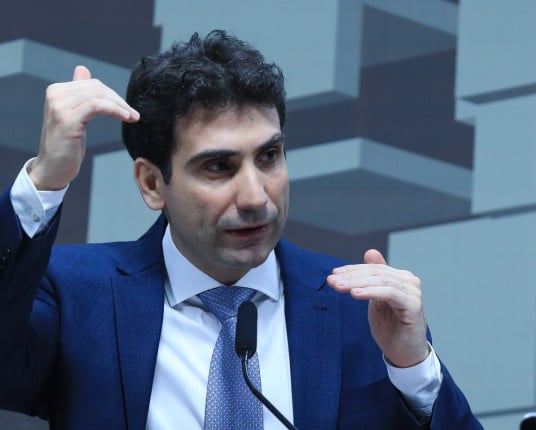 Banco Central só irá intervir no câmbio se notar alguma disfuncionalidade, afirma Galípolo