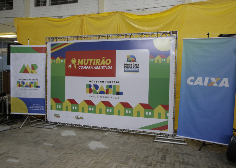 De acordo com ele, havia sido prevista a contratação de 1 milhão de novas unidades. A pasta, no entanto, conseguiu chegar à marca de 1,25 milhão