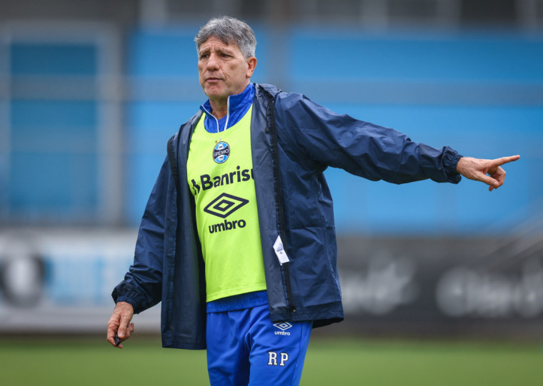 Após cumprir suspensão do STJD, Portaluppi retorna à beira do gramado