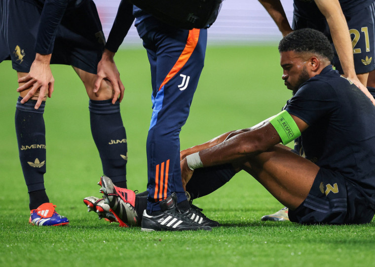 Zagueiro da Juventus precisou reconstruir o ligamento cruzado anterior