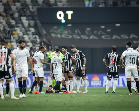 Grêmio perde para o Atlético-MG e segue na parte de baixo da tabela no Brasileirão