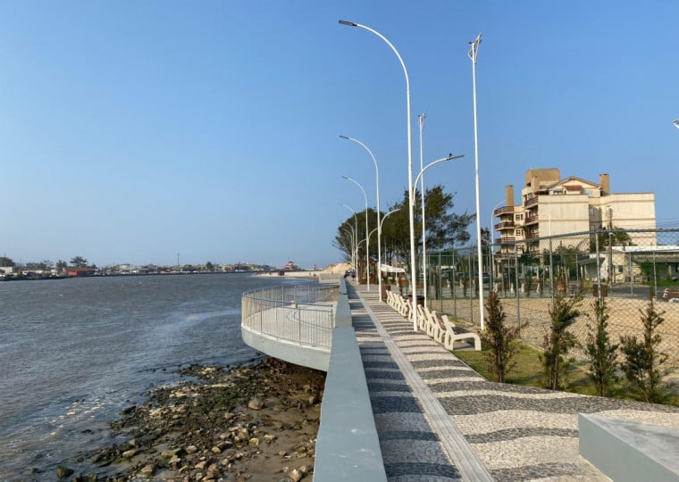 Além de espaço de contemplação, local tem dois monumentos 