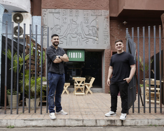 Novo bar aposta em drinks e gastronomia