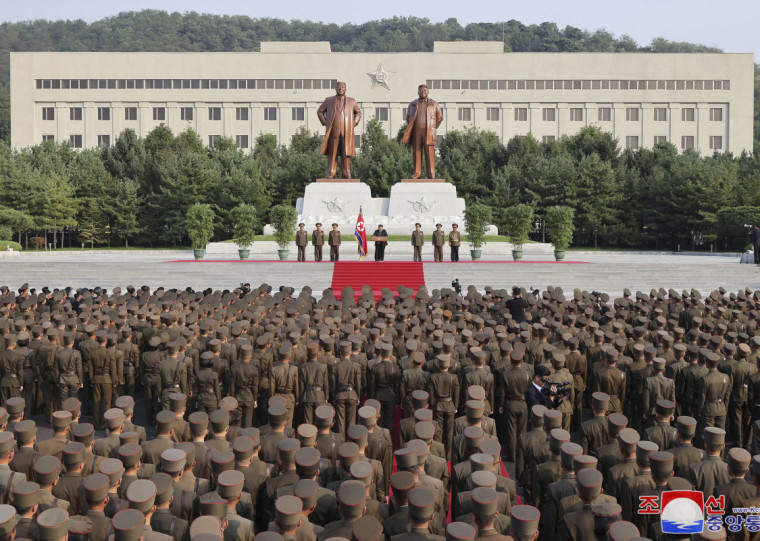 Segundo um porta-voz militar da Coreia do Norte, a ordem é que os militares se preparem para lançar ataques imediatos
