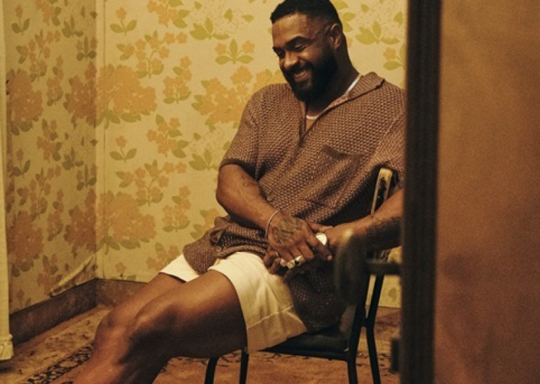 Show no Auditório Araújo Vianna ocorre às 21h30min e traz a turnê do seu trabalho de estúdio mais recente, o EP Fetiche