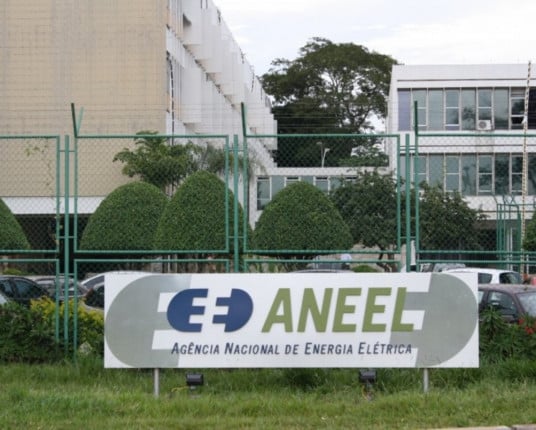 Aneel anuncia que dezembro terá bandeira tarifária amarela, alívio em relação a novembro