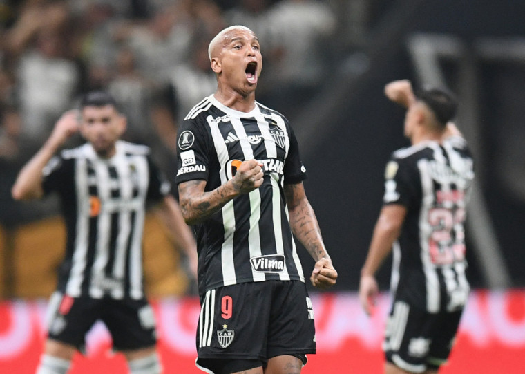 O camisa 9 deu um verdadeiro show e destruiu os comandados de Marcelo Gallardo