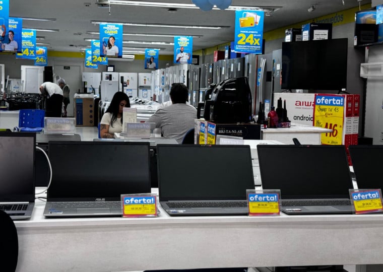 Função de vendedor é a mais demandada por 88,8% dos lojistas ouvidos pela Fecomércio-RS