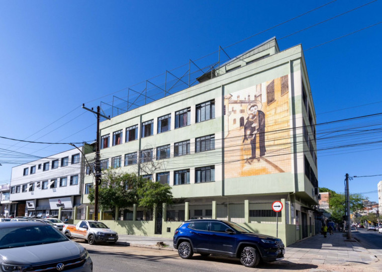 A Escola São Vicente de Paulo, que atende quase 130 crianças, foi severamente danificada pelas chuvas