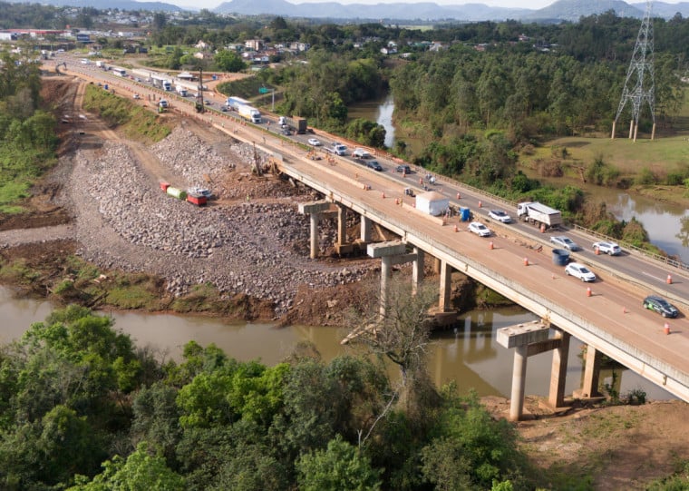 Reparos em rodovias como a BR-386 atenuam estragos das cheias; duplicações de estradas atrairão novos negócios