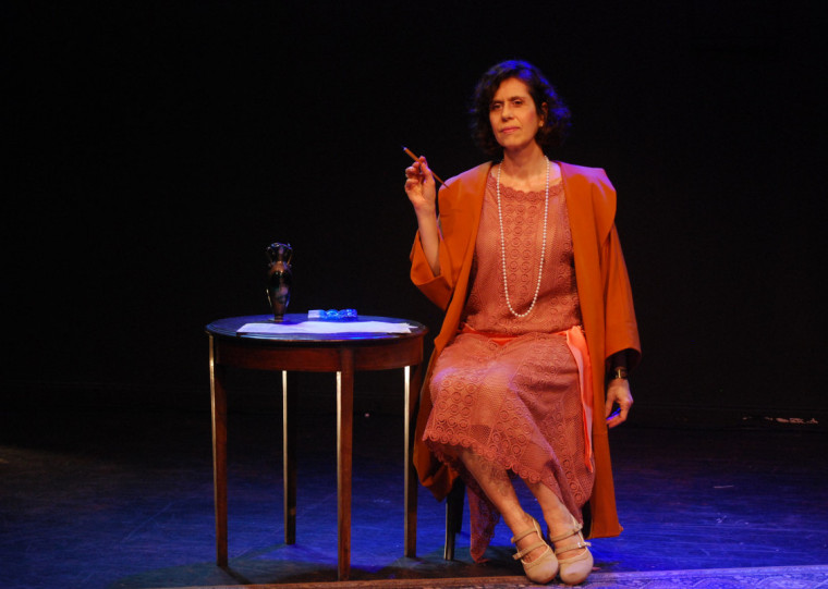 Espet&aacute;culo teatral baseado na vida e na obra de Florbela Espanca ter&aacute; sess&otilde;es nesta ter&ccedil;a (29) e quarta (30)