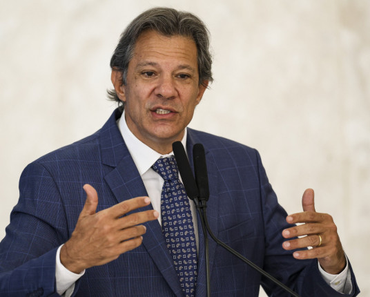 Governo está pronto para anunciar nesta semana pacote de corte de gastos, diz Haddad