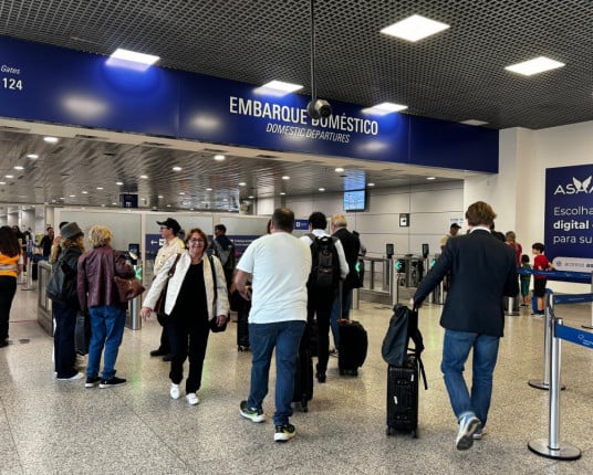 Aeroporto de Porto Alegre tem maior número de voos após reabrir pista