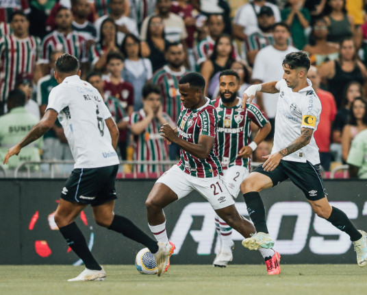 Fora de casa, Grêmio empata com o Fluminense por 2 a 2 no Brasileirão