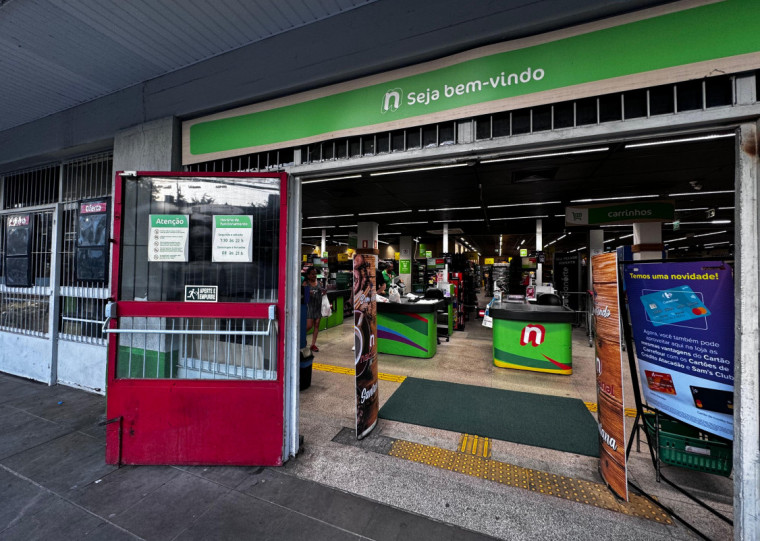 Rede teve venda de 13 lojas até agora com o quadro completo, mas faltam 26 unidades para negociar