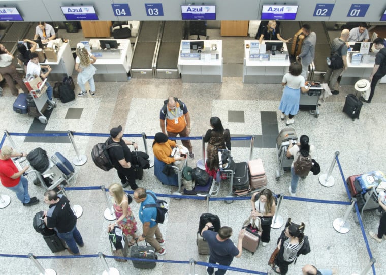 Maior movimento no Salgado Filho era previsto para quinta-feira, largada do feriadão