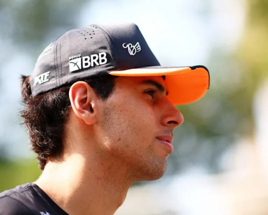 Gabriel Bortoleto celebra título da F2 e diz estar vivendo a 'melhor sensação da vida'