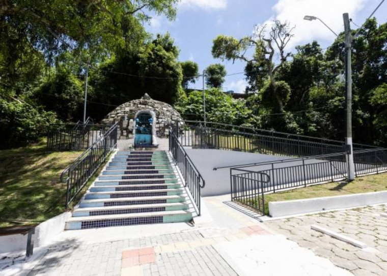 Intervenção na Gruta de Iemanjá incluiu reformas na acessibilidade e segurança do espaço