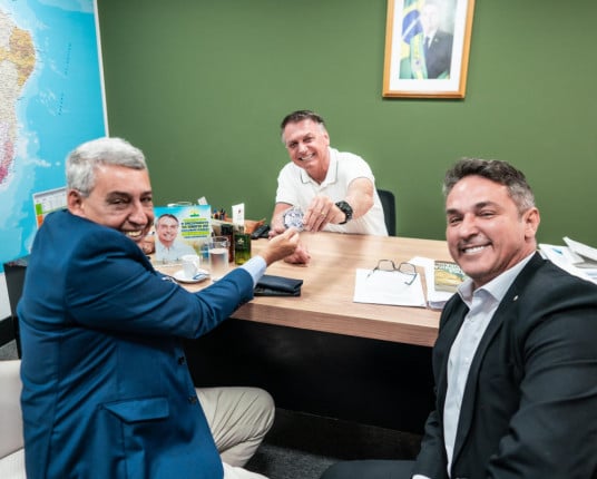 Em Brasília, Sebastião Melo se encontra com ex-presidente Bolsonaro