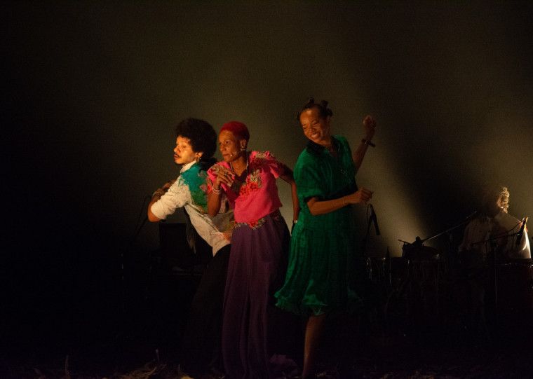 Espet&aacute;culo 'Leci Brand&atilde;o: na palma da m&atilde;o' tem sess&atilde;o &uacute;nica no Theatro S&atilde;o Pedro nesta ter&ccedil;a-feira (12), dentro da programa&ccedil;&atilde;o do 18&ordf; Festival Palco Girat&oacute;rio