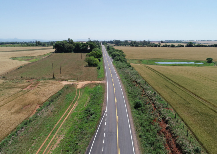 Serviços incluem recapeamento asfáltico, revitalização das placas de trânsito e repintura da pista
