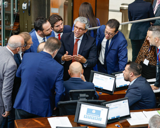 Deputados aprovam orçamento do RS para 2025 com previsão de déficit de R$ 2,8 bi