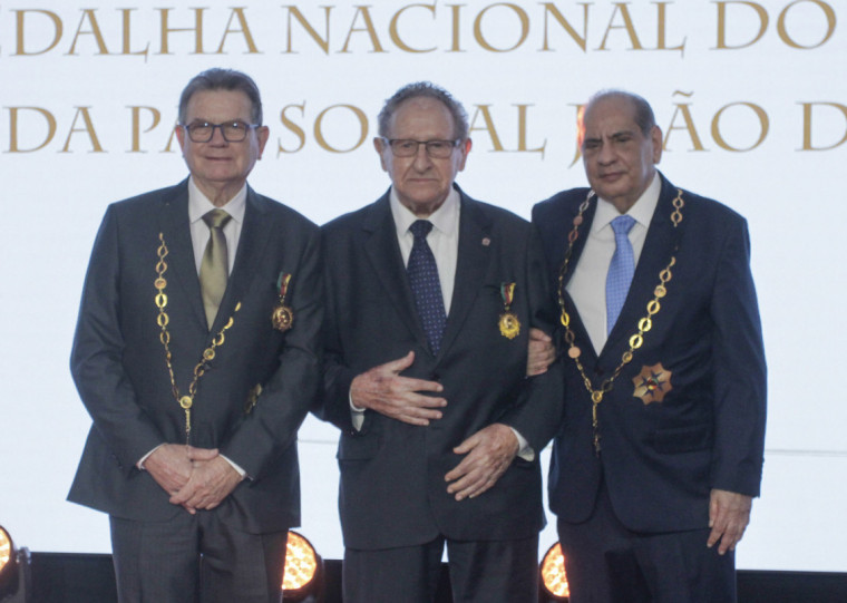 Luiz Carlos Bohn, Zildo De Marchi e José Roberto Tadros na sede da Fecomércio-RS