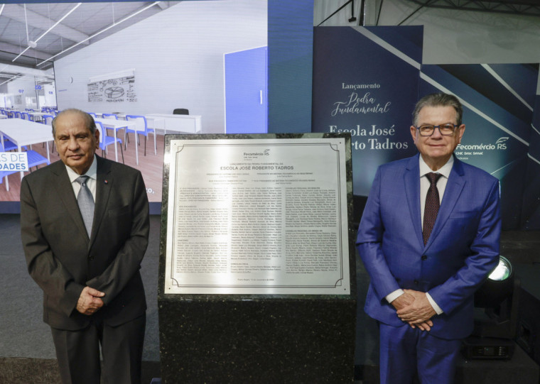 José RobertoTadros, presidente da CNC, e.Luiz Carlos Bohn, presidente Fecomércio-RS, participaram do lançamento da pedra fundamental 