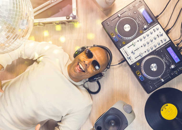 Além do espetáculo, o dançarino, coreógrafo e professor Marco Bocão realizará oficinas gratuitas, abordando a história de sua criação autoral 